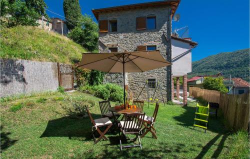 Cozy Apartment In Benabbio With Kitchen