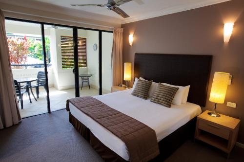 Double room, swim out