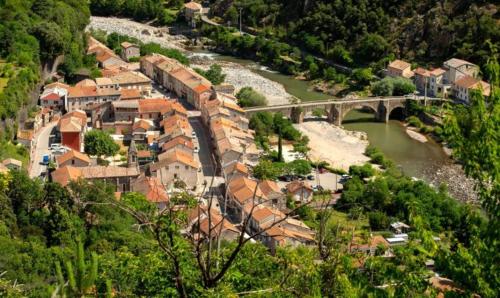 Kilátás, Le Refuge Ardéchois (Le Refuge Ardechois) in Pont-de-Labeaume