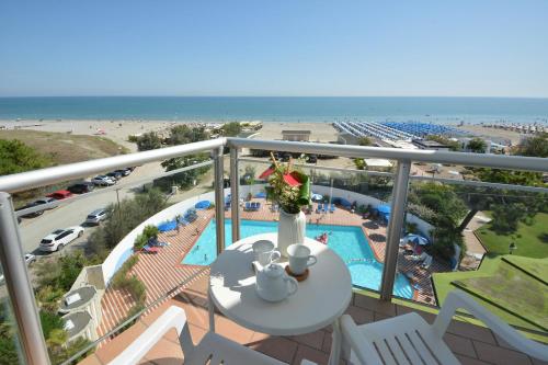 Hotel Bellevue Beach - sul mare - Milano Marittima