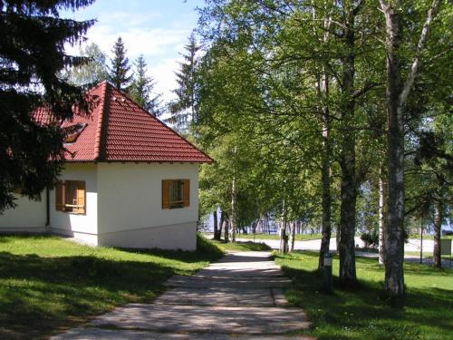 Hotel na Jezeře