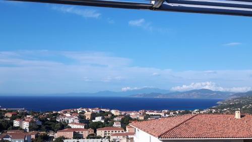 Appartement T2 vue mer extraordinaire - Location saisonnière - L'Île-Rousse