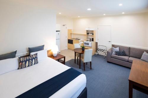 Hawkesbury Race Club Motel in Windsor