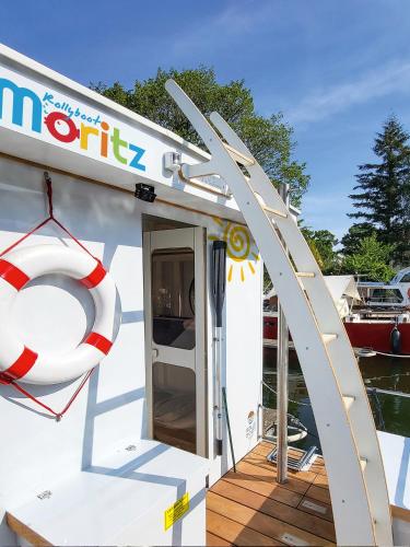 Hausboot FIONA im Yachthafen Berlin-Schmöckwitz auf der Spree und dem Müggelsee von Anfang April bis Ende Oktober, Berlin (zdjęcie 2)