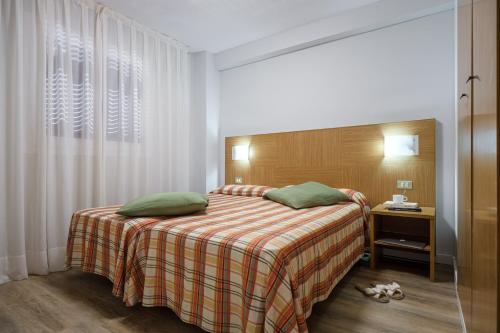 Aparthotel California - image 2