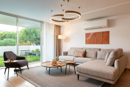 2 bedrooms, 3 beds