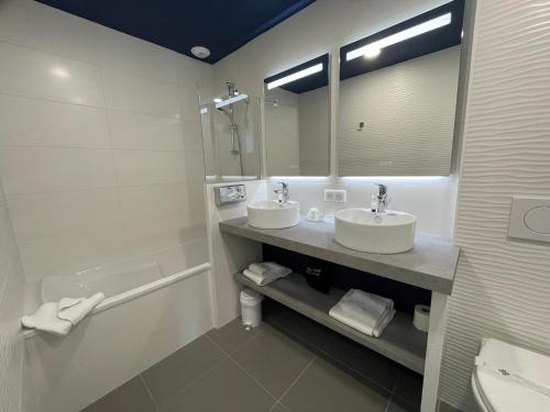 Best Western Hôtel Royan Océan - image 10