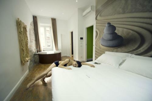 7 Inn Spanish Steps - image 5