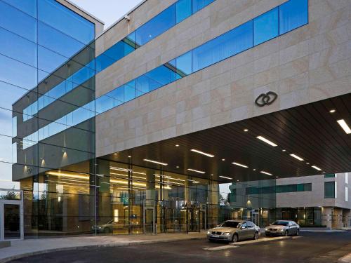 Sofitel London Heathrow - image 3