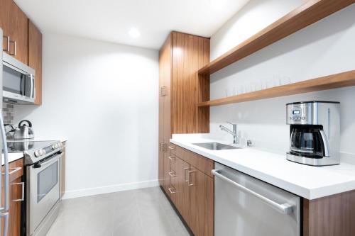 Downtown 1BR w WD Doorman nr Broad Museum LAX-370, Los Angeles (photo 6)