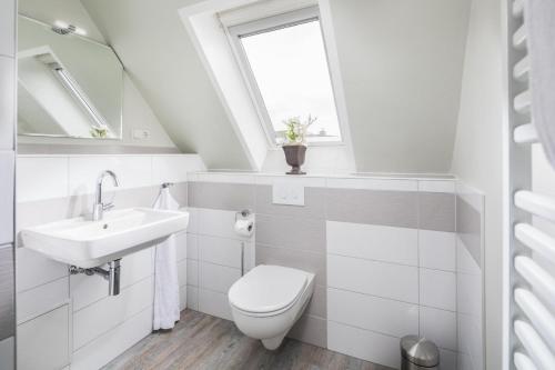 Bathroom, Albatros in Norderney