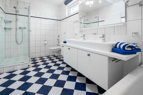 Apartment - Ground Floor image 5