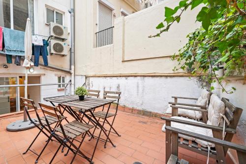 Flateli Fabra - image 12