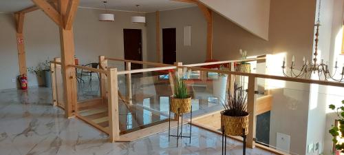 Fuajee, Dom z Bali in Milkow