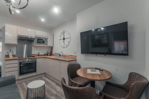 Clarence Street Town House near Pusat Warisan Terowong Williamson