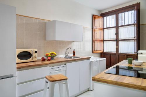 MonKeys Apartments Alameda - image 3