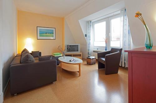Two-Bedroom Apartment image 7