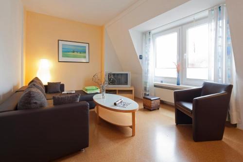 Two-Bedroom Apartment image 5