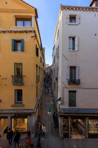 Relais Piazza San Marco - image 3