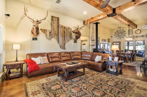 Secluded Country Hideaway w/ Fire Pit & Pool! in Blanco (TX)