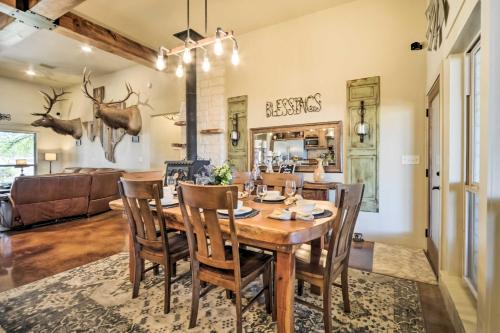 Secluded Country Hideaway w/ Fire Pit & Pool! in Blanco (TX)