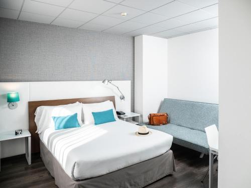 Ibis Styles A Coruna - image 7