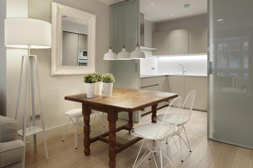 Easo Suite 1 by FeelFree Rentals - image 8