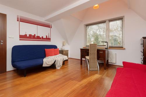 Quiet Bemowo House with Garden by Noclegi Renters, Warschau (Foto 8)