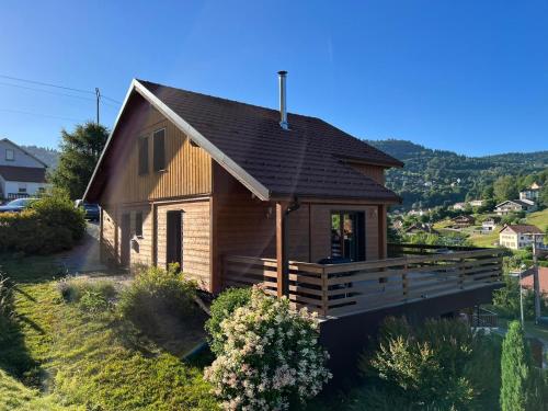 Chalet Casa de Monzel with 6-Person Jacuzzi & Panoramic View - Location, gîte - La Bresse