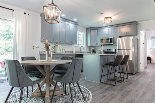 Charming Modern Home in Snellville (GA)