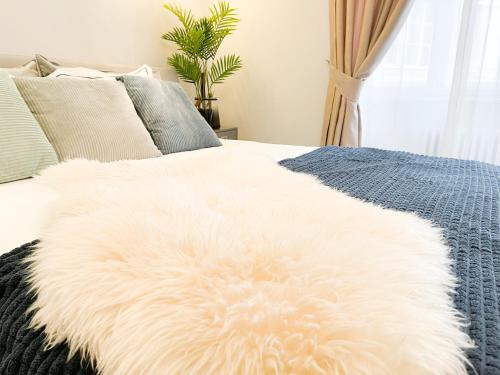 Downtown Deak-Ferris Wheel Luxury Home, Budapest