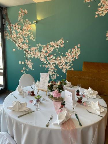 餐廳, 斯普雷勃艮酒店 (Haus am Spreebogen) in 菲爾斯滕瓦爾德