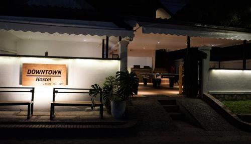 Downtown Hostel in 루앙프라방