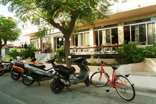 Theonia Hotel – Kos Town, AZ