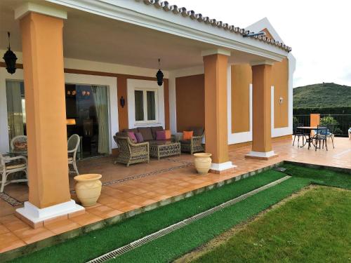 Villa image 9