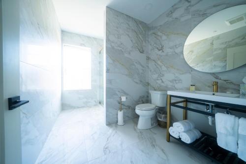 Orange Inn Boutique Hotel - image 3