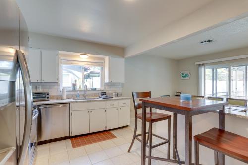 Pet-Friendly Home with Pool in Palm Harbor! in Palm Harbor