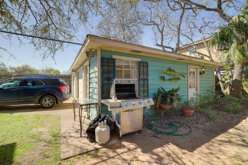 Galveston Bay Studio Walk to Fishing and Boating!