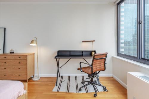 Midtown 2BR w Pool Gym Parking nr Broadway NYC-381, New York (fotografie 9)