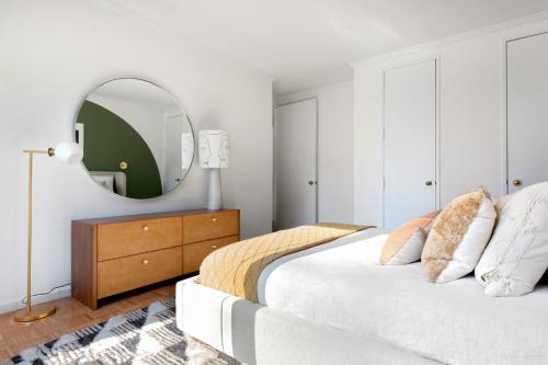 Sutton Place 1BR w Gym Pool DM nr Central Pk NYC-463, Nowy Jork (zdjęcie 8)