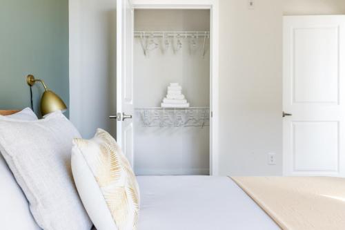 NoMa 1BR w Gym Doorman nr Capitol Hill WDC-209 in Washington, USA