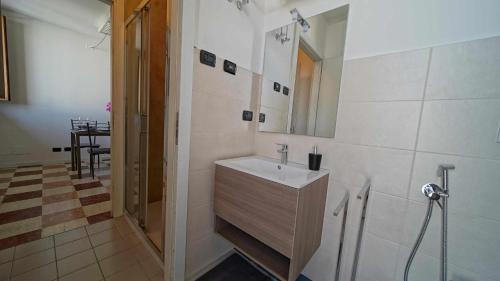 2 bedrooms, 4 beds