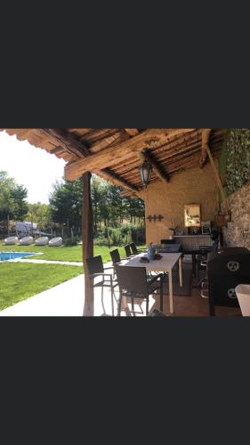 White Tree JARA - Casa Rural para grupos con piscina en Zamora in Fornillos De Aliste