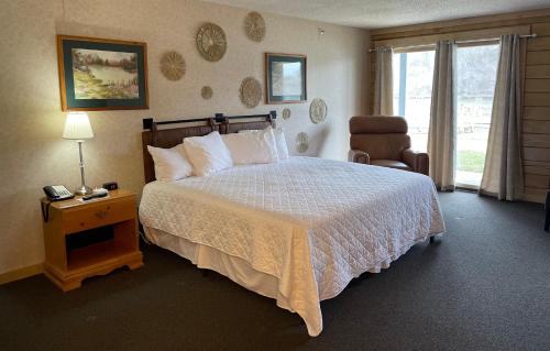 Paddle Wheel Inn