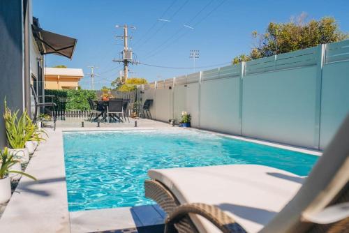 Check it out Pet friendly Stunning pool retreat
