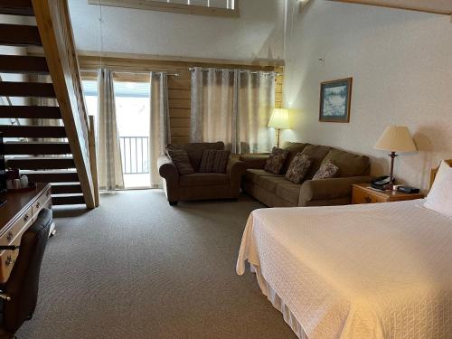 Paddle Wheel Inn