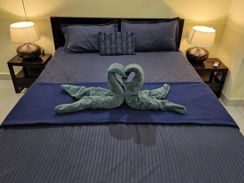 2 bedrooms, 3 beds