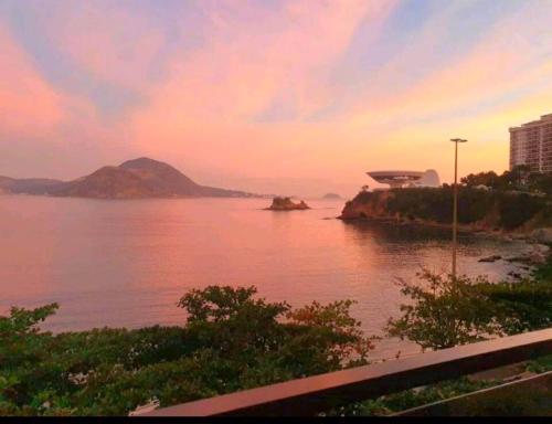 Apartamento Luxuoso Frente Mar e MAC