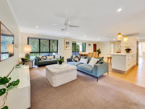 Endless Summer Beach Retreat-pet friendly, walk to shops Sunshine Coast