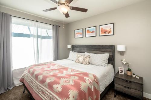 Sleeps 24 Pet Friendly 96 Hour Cancellation Policy Free Bikes - Entrada 590 and 594 - image 2